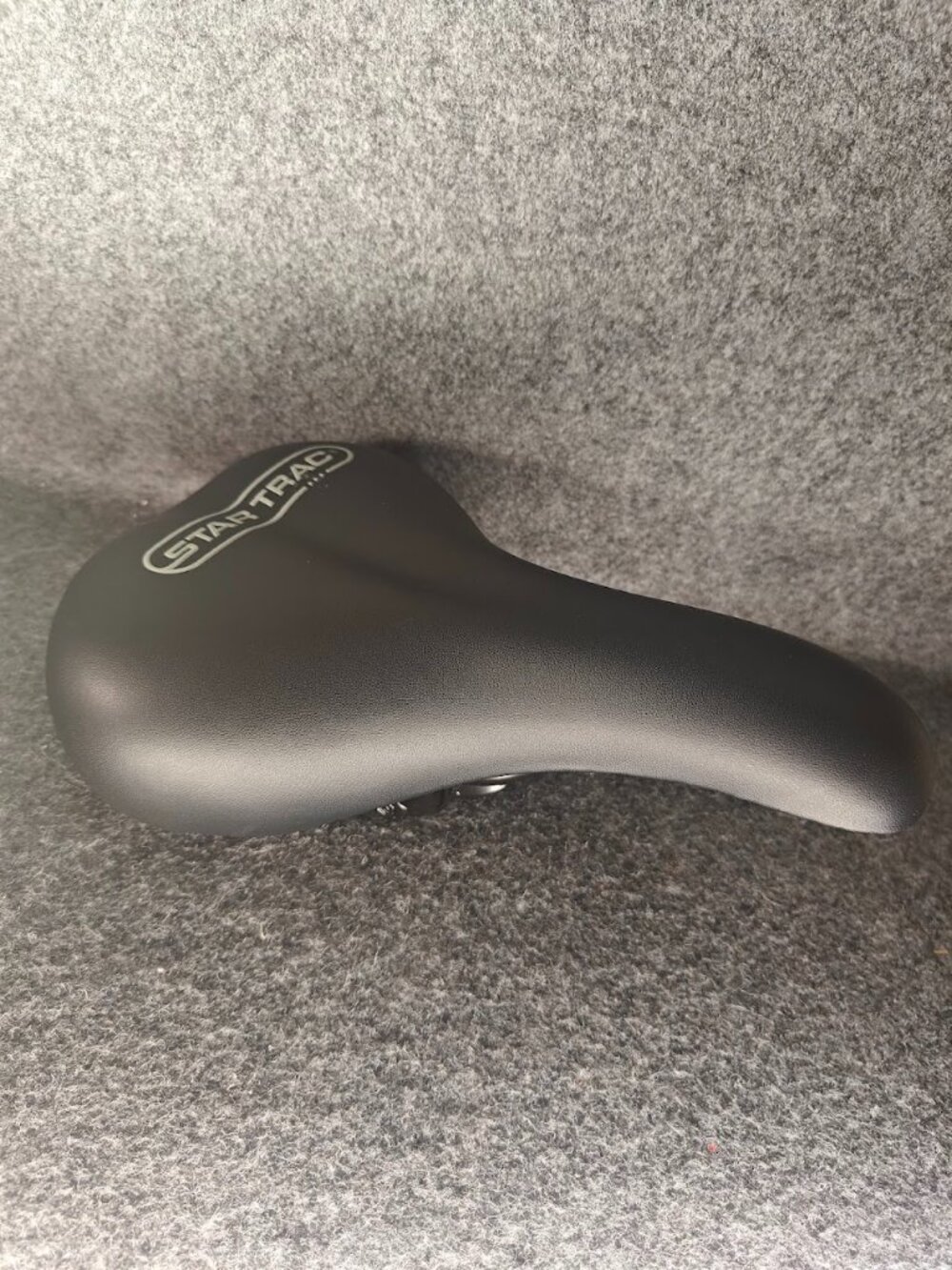 Star Trac Bike Saddle NEW Open Box Replacement Exercise Bike Seat Black